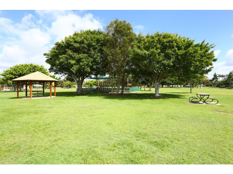 4/8 Nankeen Avenue, Paradise Point QLD 4216
