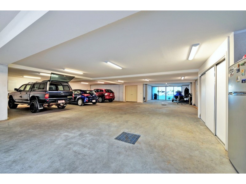 63 The Sovereign Mile, Paradise Point QLD 4216