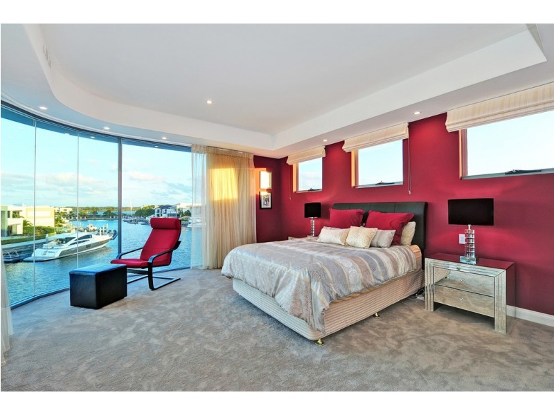 63 The Sovereign Mile, Paradise Point QLD 4216