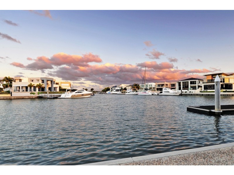 63 The Sovereign Mile, Paradise Point QLD 4216