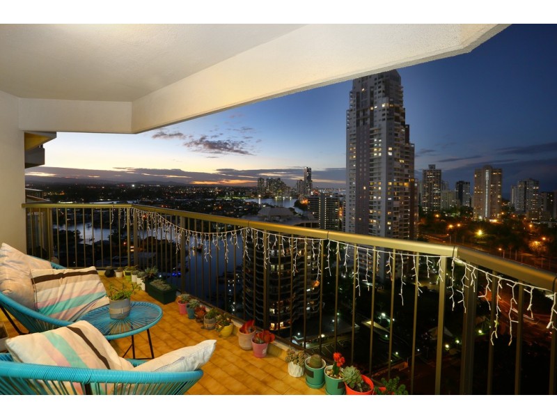 106/8 ‘Atlantis West’ Admiralty Drive, Paradise Waters QLD 4217