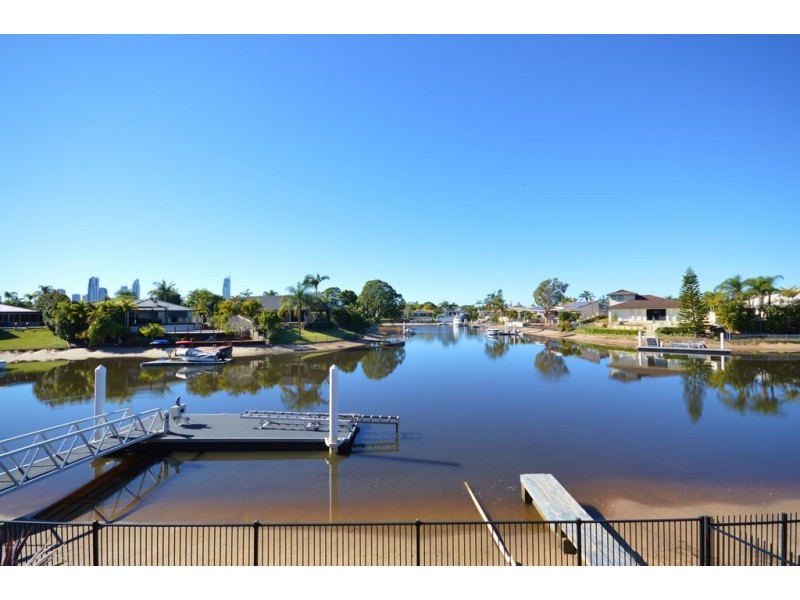 165 Campbell Street, Sorrento QLD 4217