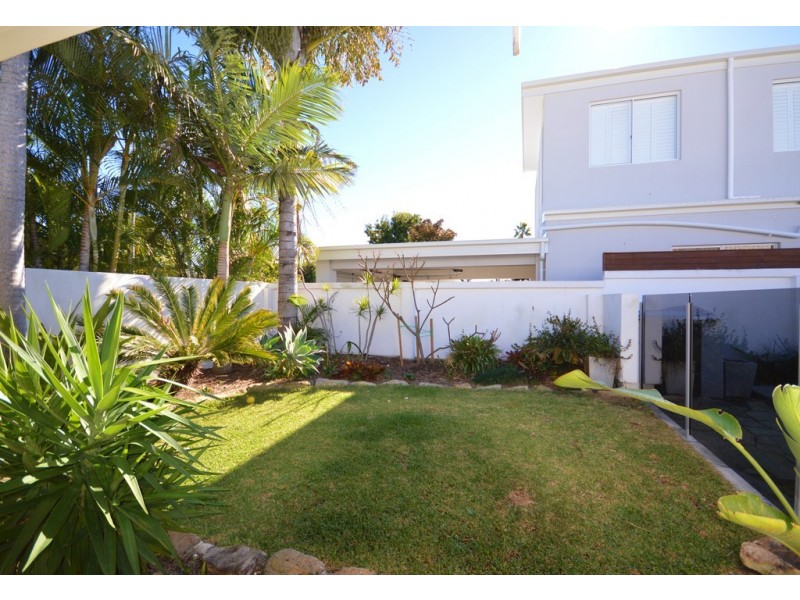 165 Campbell Street, Sorrento QLD 4217