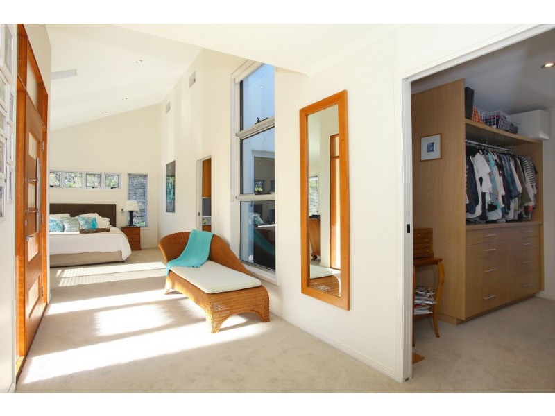 8 Merinda Court, Southport QLD 4215