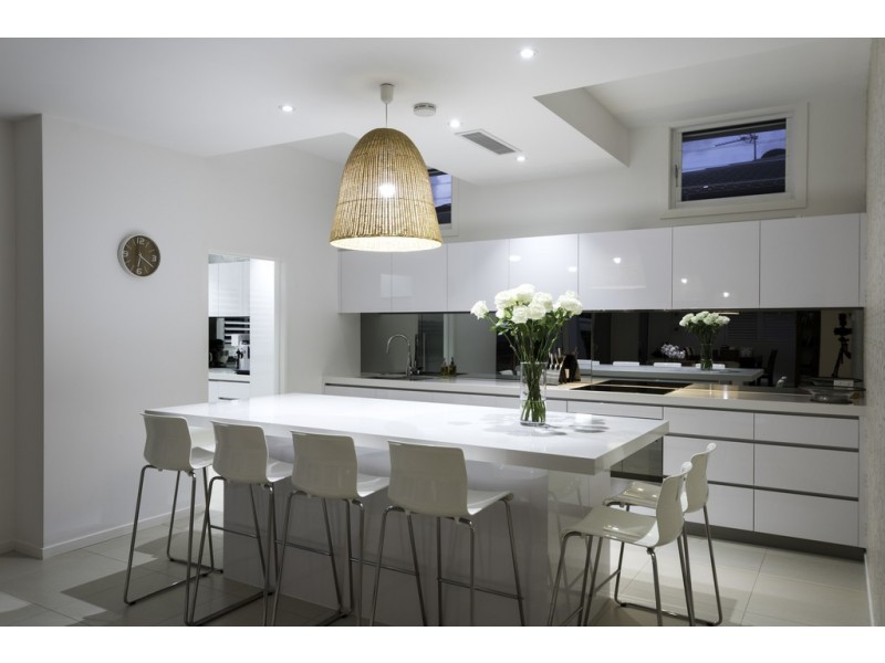 7 La Scala Court, Isle Of Capri QLD 4217