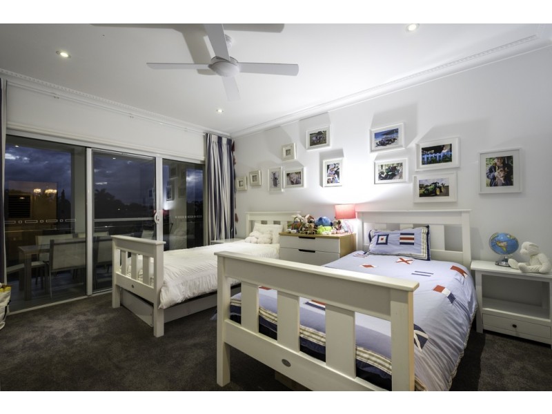 7 La Scala Court, Isle Of Capri QLD 4217