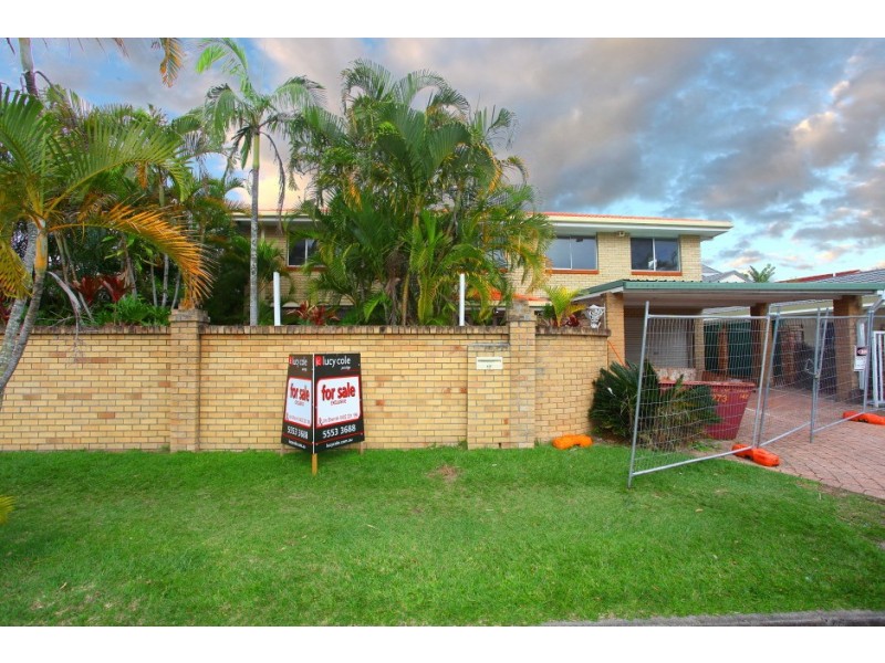 17 Brighton Parade, Southport QLD 4215