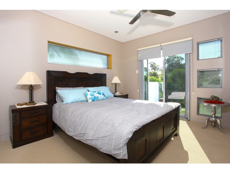 2/21 Wildwood Court, Surfers Paradise QLD 4217