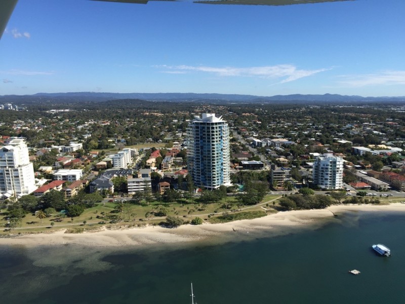 2/240 Marine Parade, Labrador QLD 4215