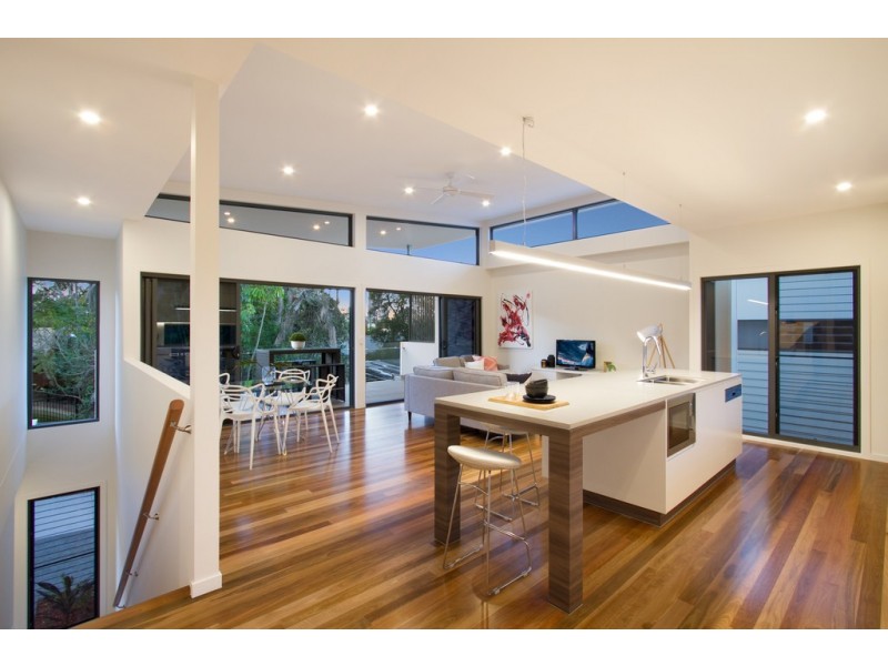 6 Petersen Avenue, Southport QLD 4215