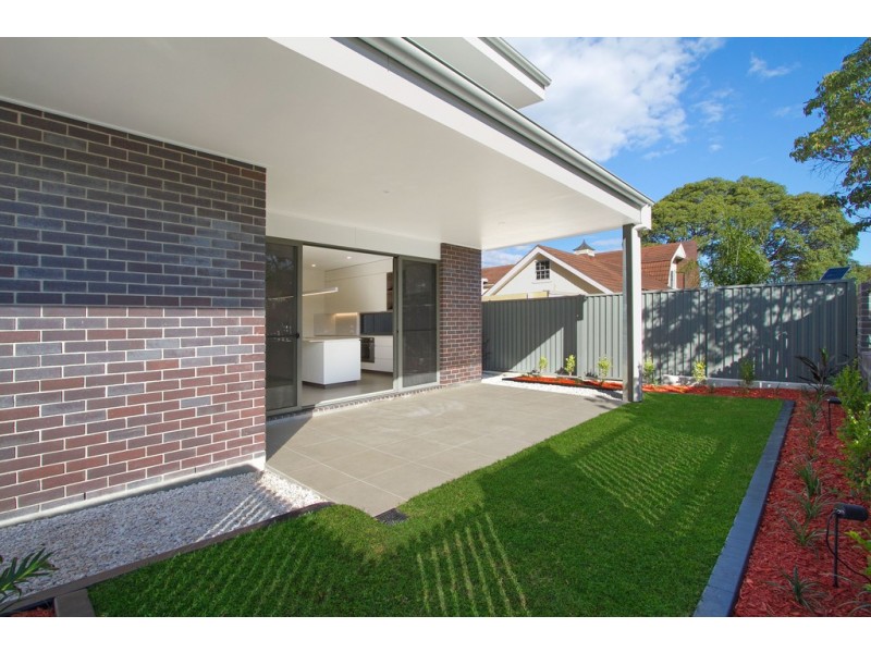 6 Petersen Avenue, Southport QLD 4215