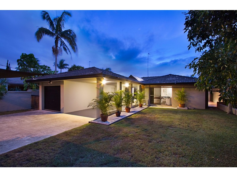 88 Gibraltar Drive, Isle Of Capri QLD 4217