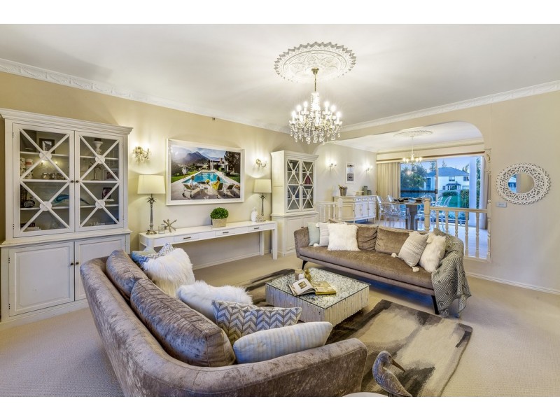 20 Donegal Crescent, Sorrento QLD 4217