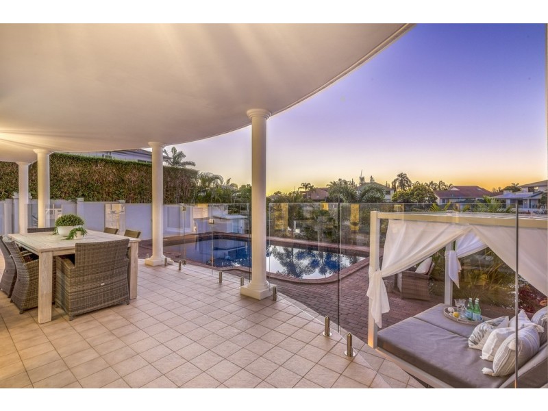 20 Donegal Crescent, Sorrento QLD 4217