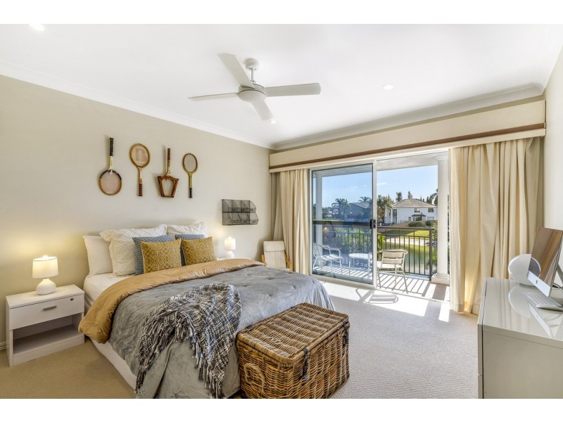 20 Donegal Crescent, Sorrento QLD 4217