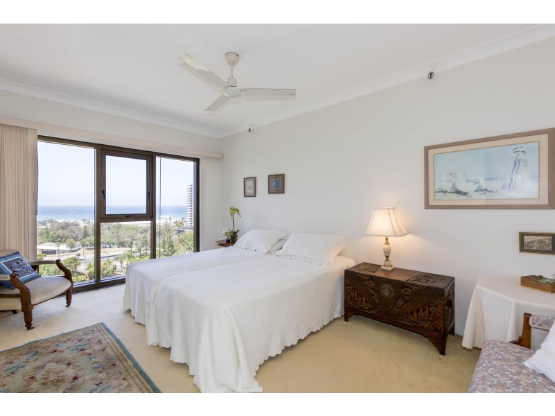 49-2 “Atlantis West” Admiralty Drive, Paradise Waters QLD 4217