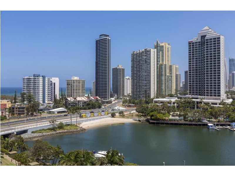 49-2 “Atlantis West” Admiralty Drive, Paradise Waters QLD 4217