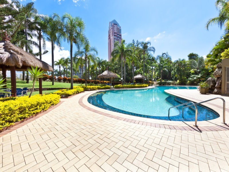 49-2 “Atlantis West” Admiralty Drive, Paradise Waters QLD 4217