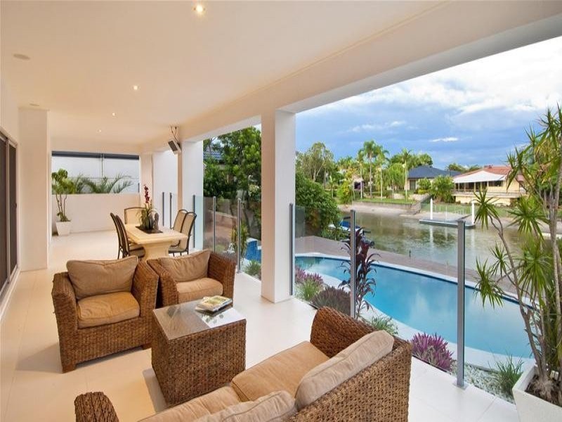 97 Campbell Street, Sorrento QLD 4217