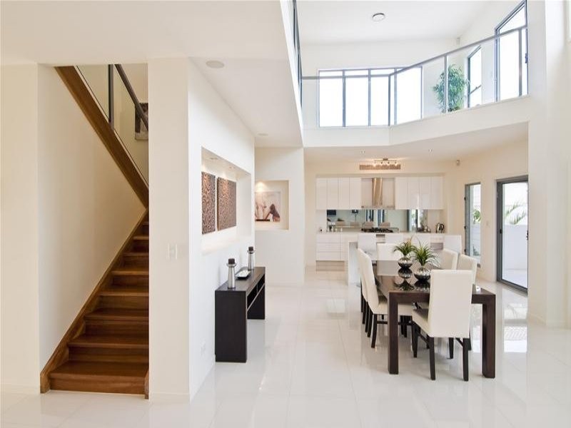 97 Campbell Street, Sorrento QLD 4217