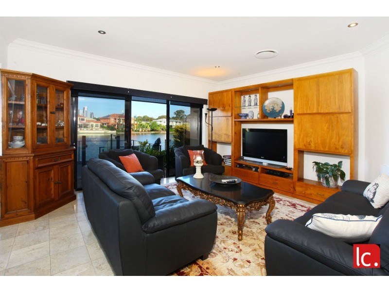 131/40 Cotlew Street East, Southport QLD 4215