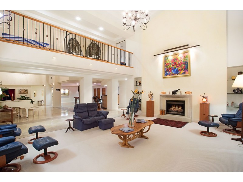 28 Maryland Avenue, Carrara QLD 4211