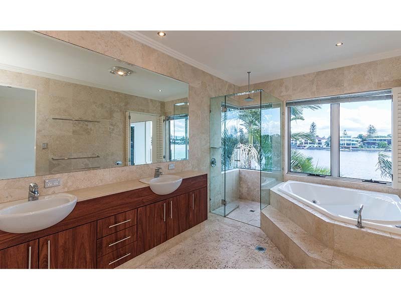 8A Sunset Boulevard, Surfers Paradise QLD 4217