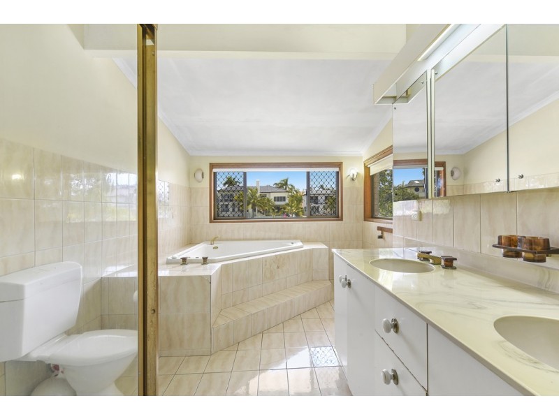 12 Norseman Court, Paradise Waters QLD 4217