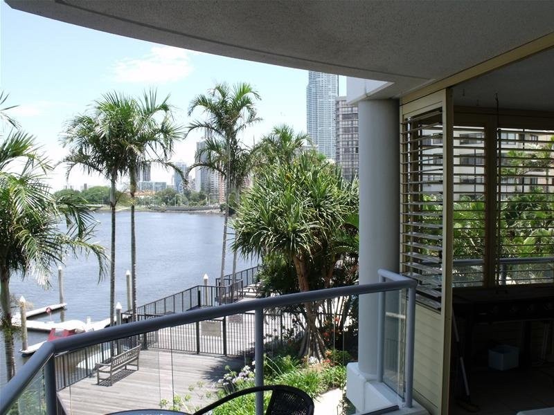 9/2894 ‘The Pinnacle’ Gold Coast Highway, Surfers Paradise QLD 4217