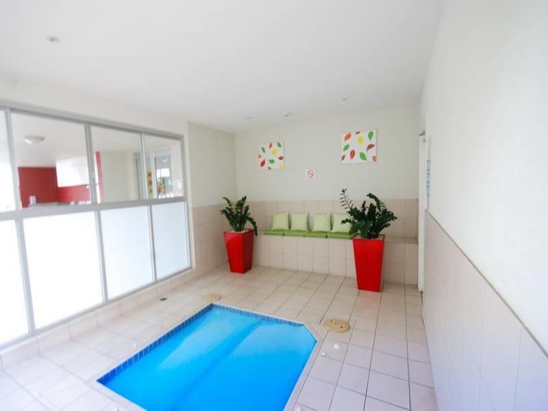 9/2894 ‘The Pinnacle’ Gold Coast Highway, Surfers Paradise QLD 4217