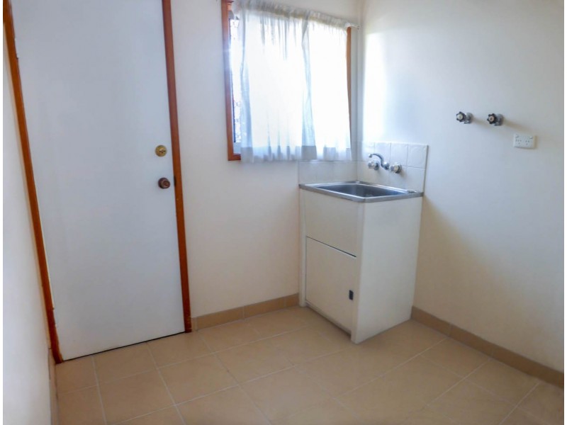 4 De Haviland Avenue,, Benowa QLD 4217