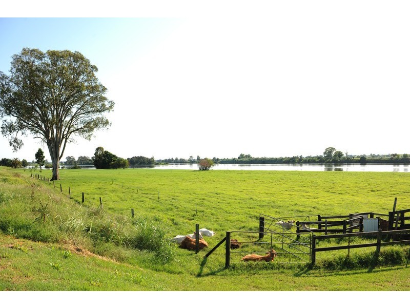 2a Clear Water Close, Grafton NSW 2460