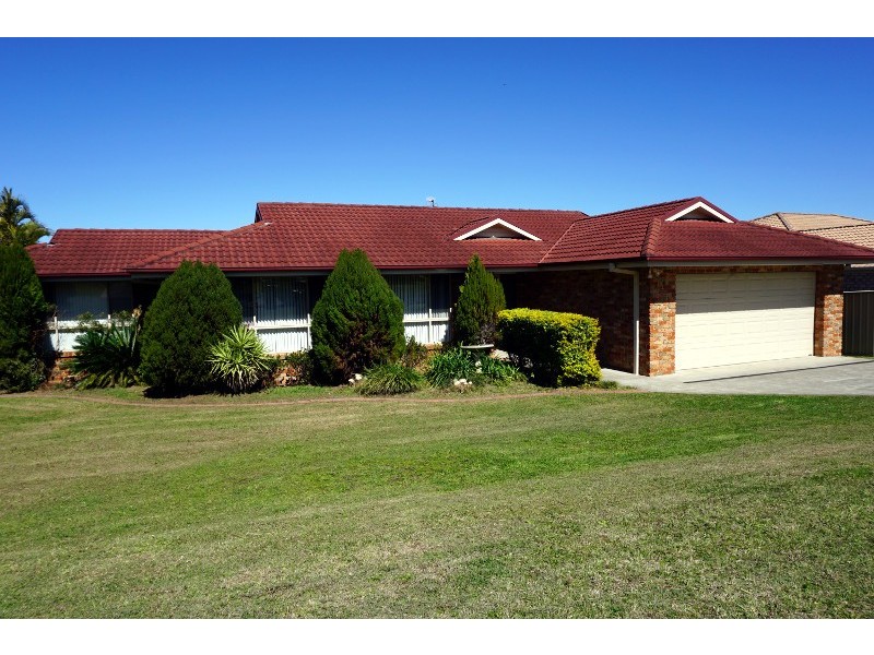 18 Martin Crescent, Junction Hill NSW 2460