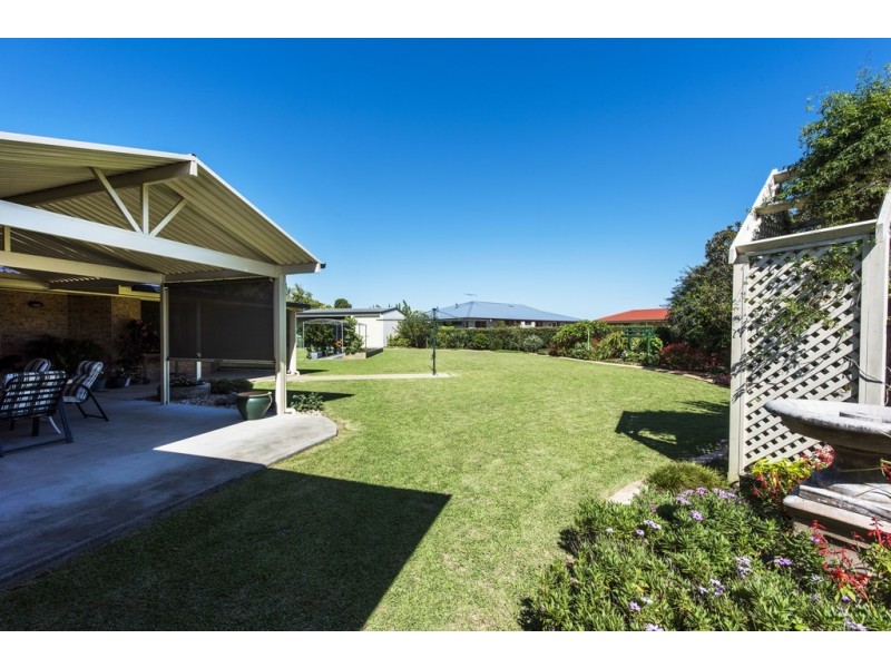 6 Labrador Close, Junction Hill NSW 2460
