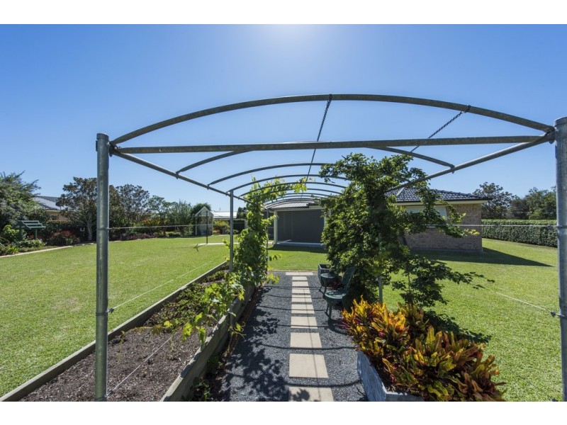 6 Labrador Close, Junction Hill NSW 2460