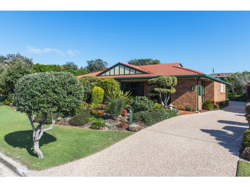 1 Grevillia Parade, Minnie Water NSW 2462