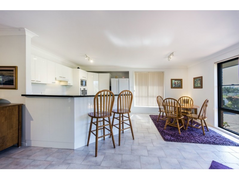 1 Grevillia Parade, Minnie Water NSW 2462