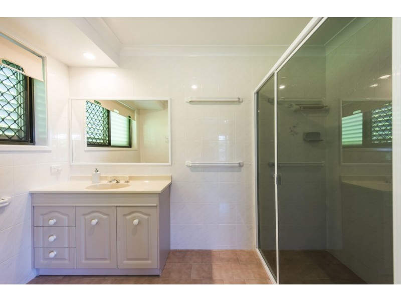 1 Grevillia Parade, Minnie Water NSW 2462