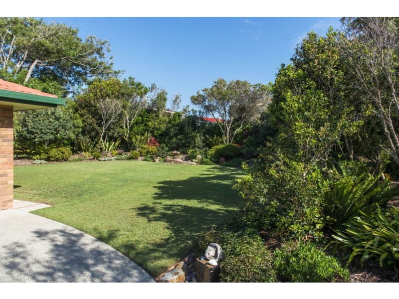 1 Grevillia Parade, Minnie Water NSW 2462