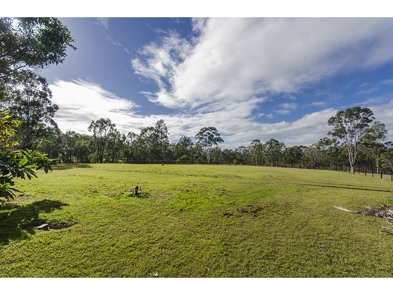 6 Hampton Road, Waterview Heights NSW 2460