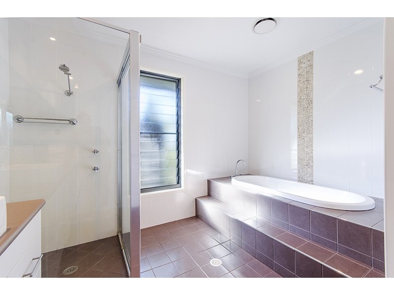 6 Hampton Road, Waterview Heights NSW 2460