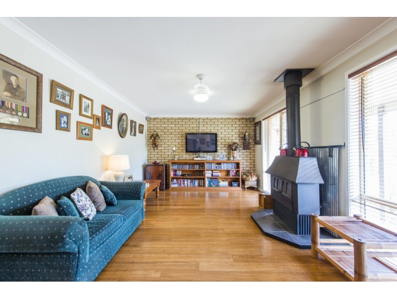 4 LAKKARI STREET, Coutts Crossing NSW 2460