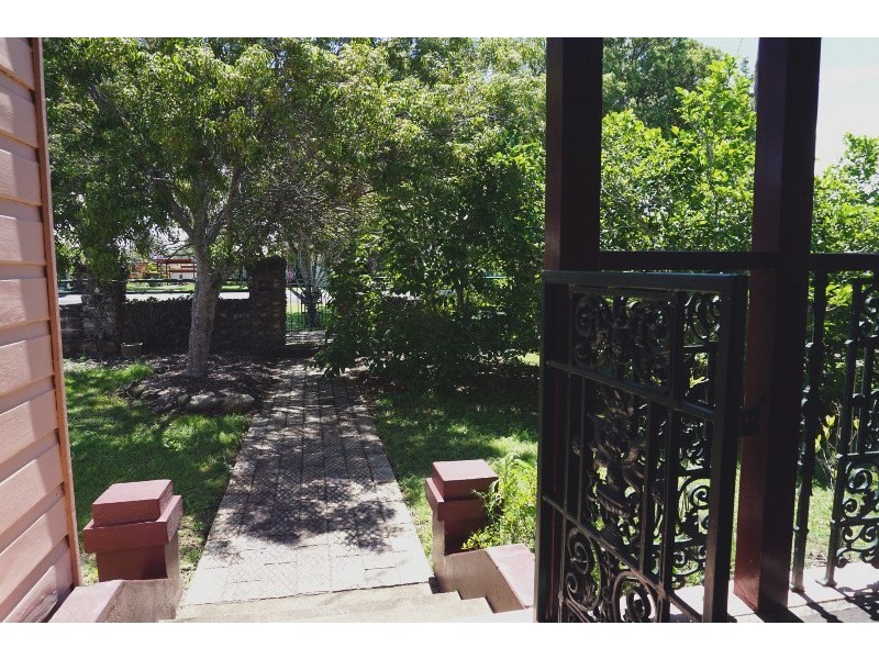 90 QUEEN STREET, Grafton NSW 2460