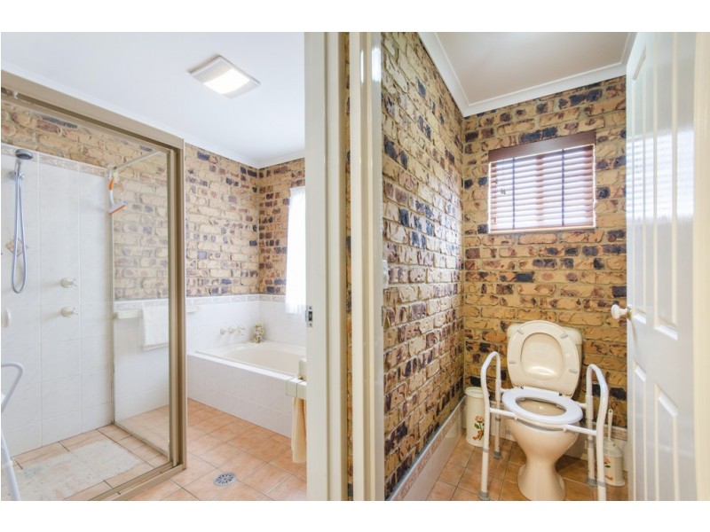 266 North Street (Rebecca Lane), Grafton NSW 2460