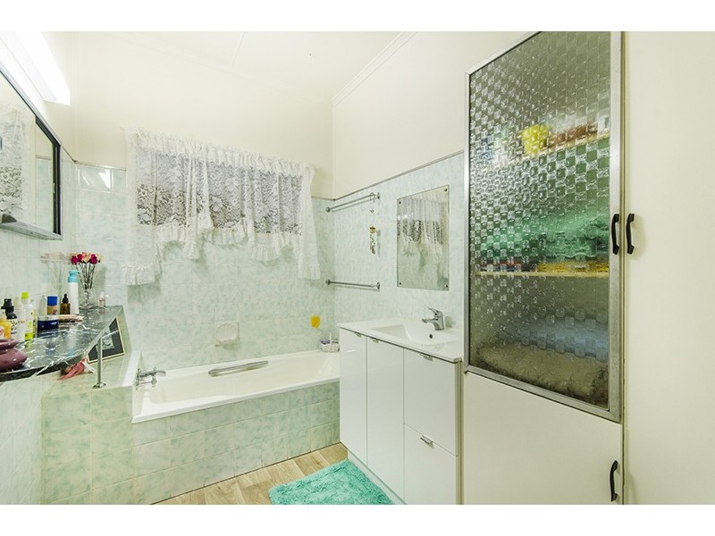 12 Edgecombe Avenue, Junction Hill NSW 2460