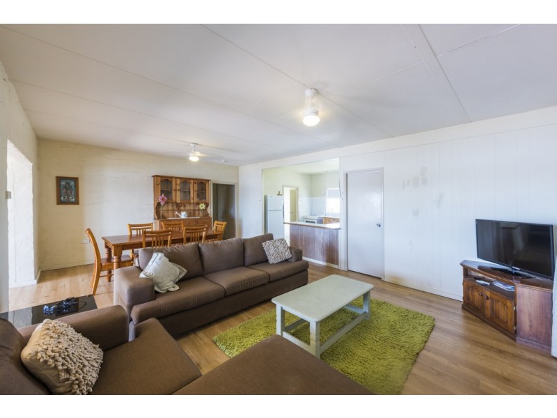 1061 Pacific Highway, Ulmarra NSW 2462