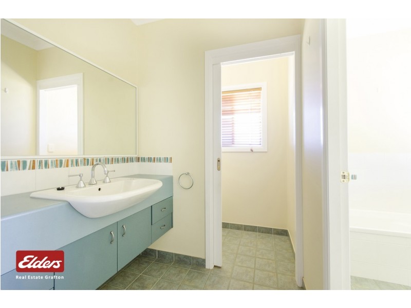 . 13 LAKE EDGECOMBE CLOSE, Junction Hill NSW 2460