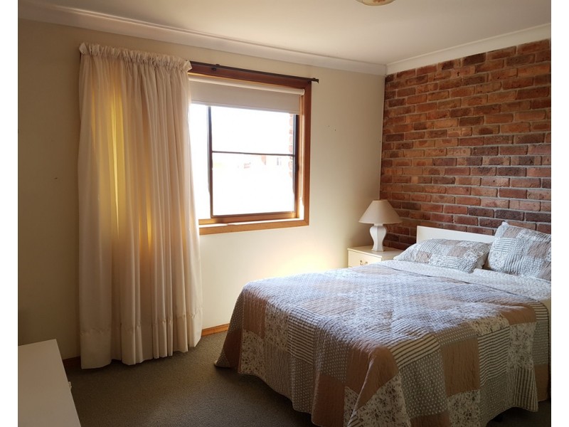 2/3 Eversley Place, Grafton NSW 2460