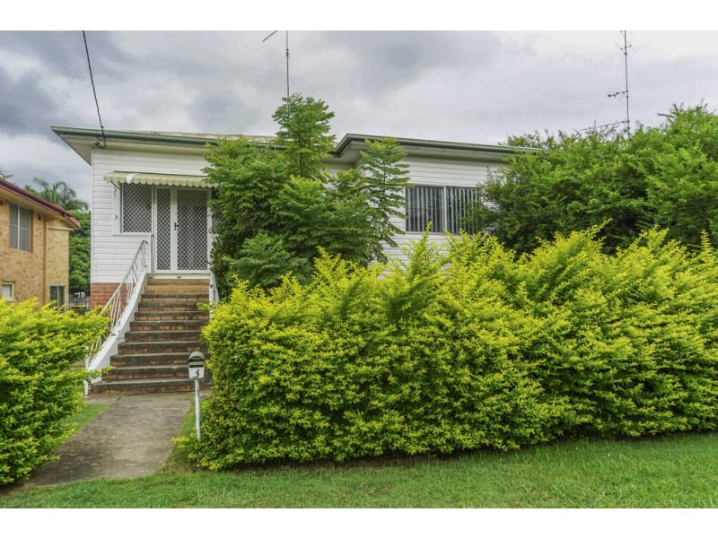 3 Robinson Ave, Grafton NSW 2460