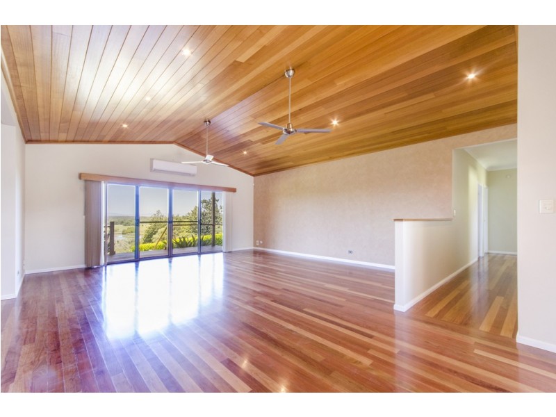 .13 Lake Edgecombe Close, Junction Hill NSW 2460